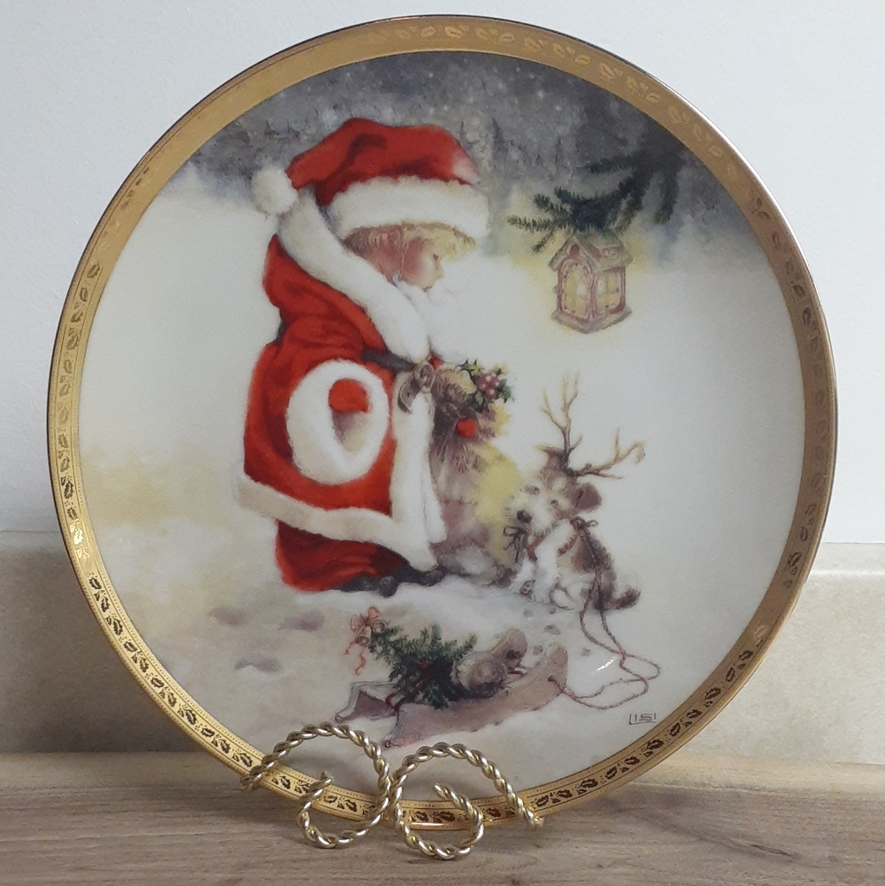 Hamilton Collection A Lisi Martin Christmas Santa's Plate 151 Littlest Reindeer